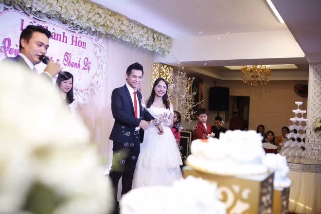 Là Tộc trưởng của làng streamer với vô cùng nhiều fan nên chuyện tình cảm của hai người cũng được chú ý rất nhiều.