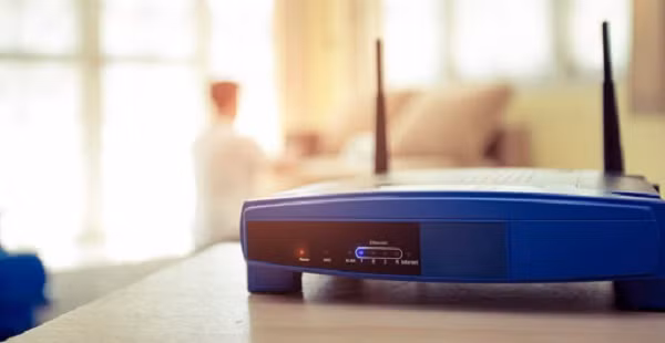  Thay đổi thông tin đăng nhập của router Wifi: Thay vì tên và mật khẩu quản trị mặc định, hãy thay đổi toàn bộ. Bạn có thể sử dụng trình kiểm tra mật khẩu của bên thứ 3 để chắc chắn rằng bạn đã chọn một mật khẩu mạnh.