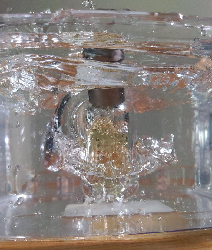 Thử nghiệm tại điều kiện chụp trong nhà với nguồn ánh sáng tự nhiên cho ra kết quả rất khả quan.