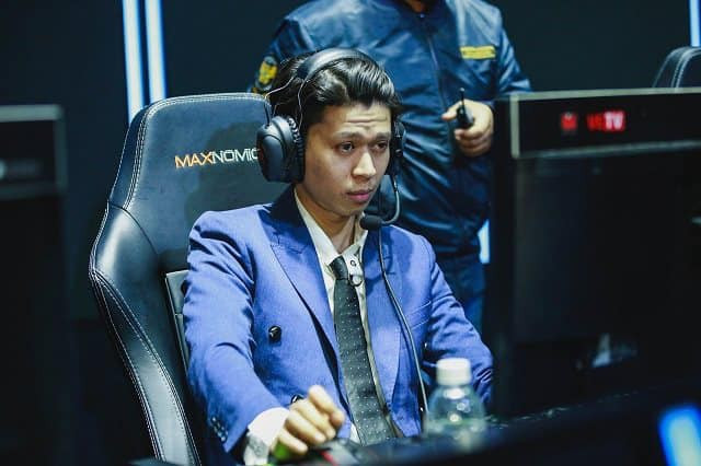 Vào gần cuối năm 2016, anh chàng QTV (Nguyễn Trần Tường Vũ) - game thủ Liên Minh Huyền Thoại nổi tiếng sở hữu lượng fan đông đảo và hùng hậu nhất Việt Nam hiện nay đã rục rịch chuẩn bị cho việc ra đời cyber game của mình.