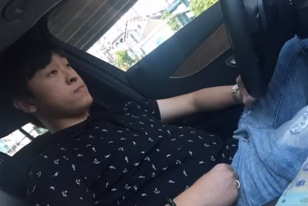 Khi nhắc tới cyber tiền tỷ thì sẽ thật sự thiếu sót nếu bỏ qua cái tên King of War - Nguyễn Đức Hiệp, người cho tới thời điểm hiện tại sở hữu nhiều chuỗi và chi nhánh cyber phủ sóng toàn quốc.