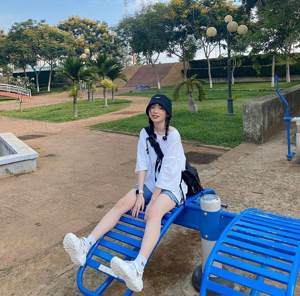 Hiện tại cả ADC và Kim Chung đều chưa lên tiếng về mối quan hệ của mình.