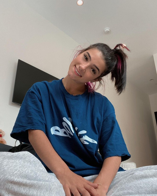 Thành tích của thiếu nữ xinh đẹp này là mơ ước của nhiều TikToker cũng như các ngôi sao đang tích cực hoạt động trên nền tảng phổ biến này.