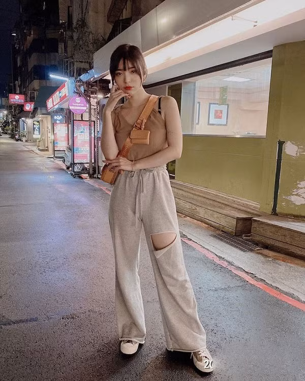 Nhan sắc đời thường của Ah Yuan.