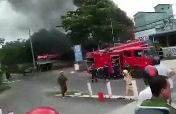 Chay xe bon cho xang, tai xe tu vong