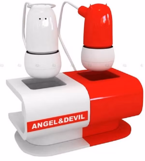 Bạn không nhìn nhầm đâu, đây chính xác là một chiếc tai nghe với hai bên: thiên thần và ác quỷ. Có lẽ nó rất thích hợp để nghe nhạc rock vì một số người nói rock là âm nhạc của thiên thần trong khi những người khác nói rằng nó đại diện cho ma quỷ.