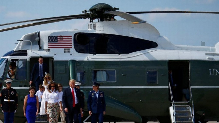 Hệ thống điện tử trên trực thăng có khả năng chống chịu xung điện từ tạo ra từ vụ nổ hạt nhân và bom xung điện. VH-60N được trang bị 2 động cơ General Electric T700-GE-401 được tối ưu hóa về độ tin cậy. Ngoài ra, cánh quạt rotor chính được thiết kế lại giúp hoạt động êm và tạo ra ít tiếng ồn hơn.