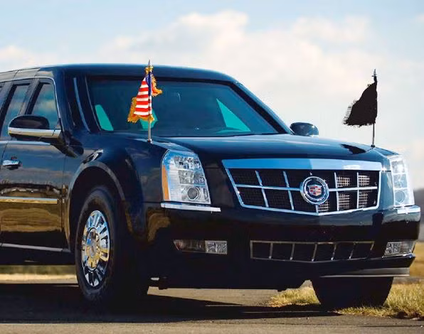 "Quái thú" mới của ông Trump có giá 1,5 triệu USD, đây là phiên bản "Quái thú" mới nhất. "Quái thú" của ông Trump được đưa vào sử dụng sau chiếc 2009 Cadillac DTS thời Cựu Tổng thống Barrack Obama.