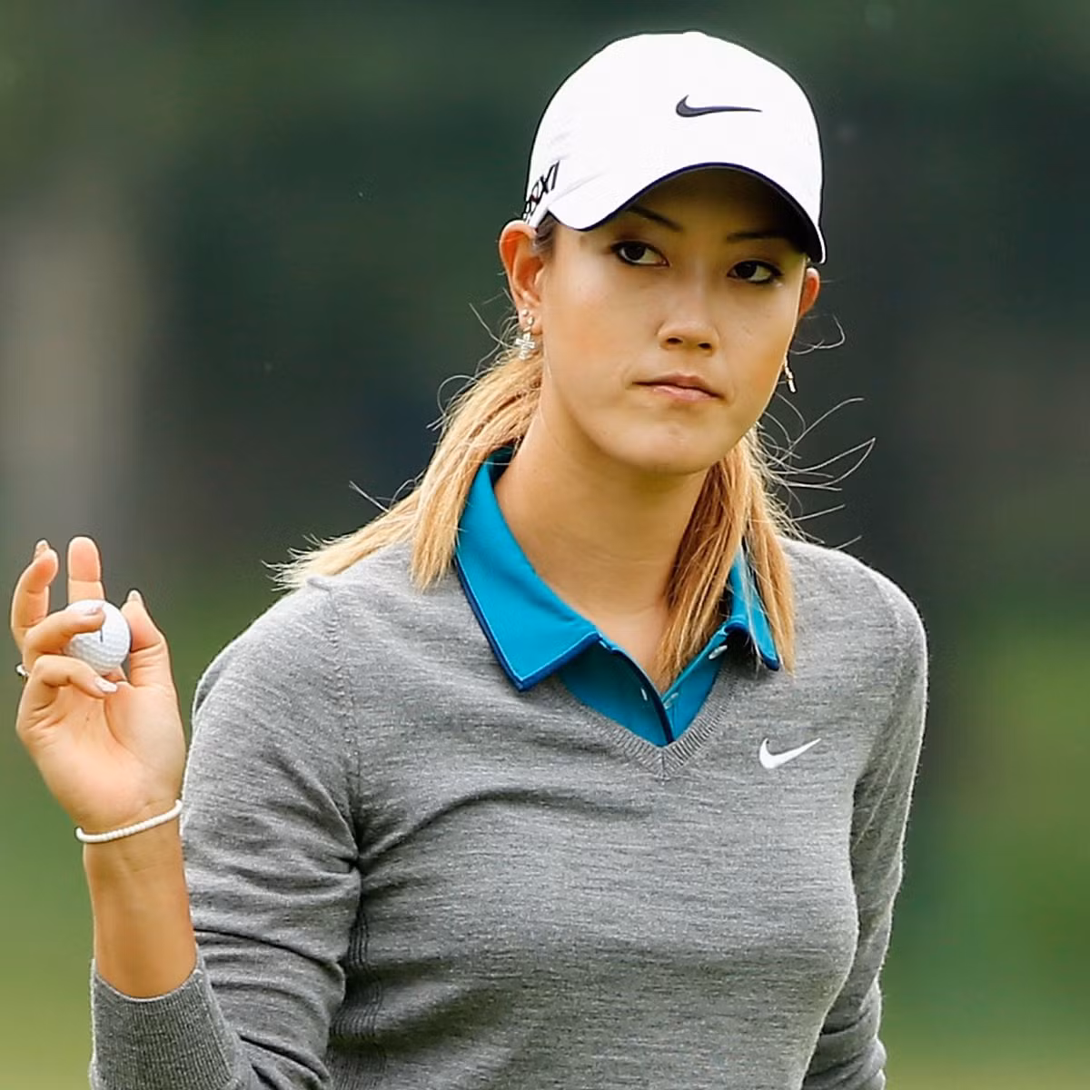 Không theo đuổi phong cách sexy nhưng Wie vẫn có một lượng lớn fan hâm mộ.