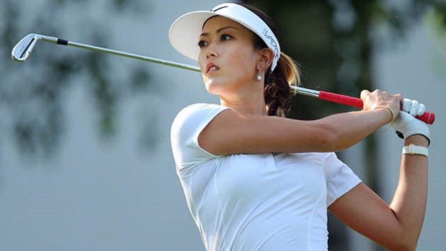 Tài năng và nhan sắc là hai điều song hành trong con người Michelle Wie. Golf thủ xinh đẹp này có được sự thông minh của người cha là giáo sư Đại học Hawaii, và sở hữu kỹ năng chơi golf cũng như nhan sắc của người mẹ là tay golf nghiệp dư từng dự thi Hoa hậu Hàn Quốc.