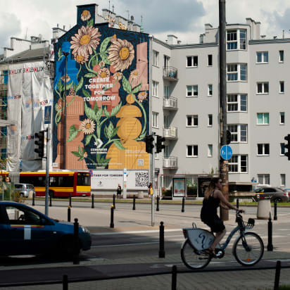 Ba bức tranh tường được tạo ra cho đến nay được báo cáo có khả năng làm sạch không khí tương đương với 1.470 cây xanh, kết quả thật ấn tượng.