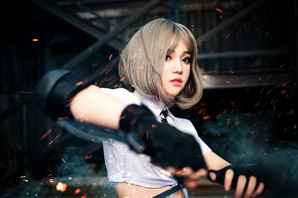 Trước khi gắn bó với tựa game LMHT, Linh Ngọc Đàm từng là một trong những nữ xạ thủ khá cừ trong Đột Kích.