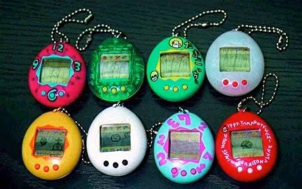 Chiếc máy chơi game nuôi thú ảo nhỏ nhắn nằm gọn trong lòng bàn tay này từng là niềm khao khát của hàng nghìn "ông bố, bà mẹ" thời bây giờ.