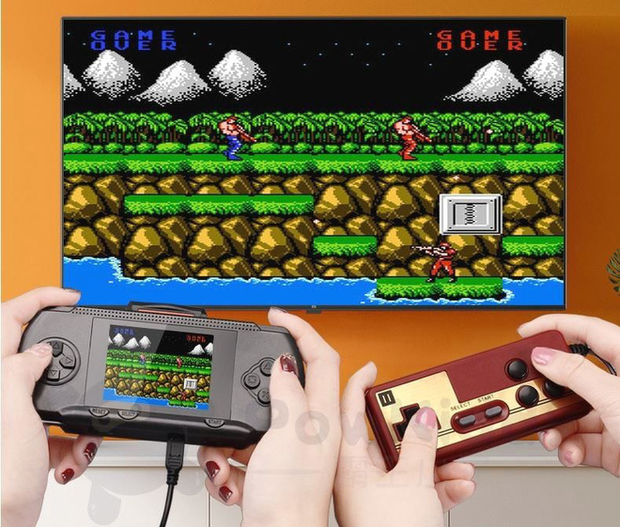 Tuổi thơ của mỗi 8x, 9x đầu đời chúng ta đều chắc chắn sẽ không thể bỏ qua trò chơi điện tử 4 nút. Chỉ với chiếc đầu đĩa, đĩa game tổng hợp 300 trò chơi và 2 tay cầm điều khiển là chúng ta đã nắm trong tay niềm mơ ước của cả thế giới vào thời điểm đó.