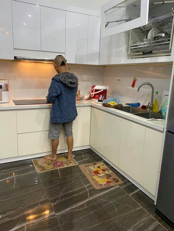 Mao Ca cho biết anh còn để một khoảng sân lớn trước nhà để phục vụ cho việc quay vlog.