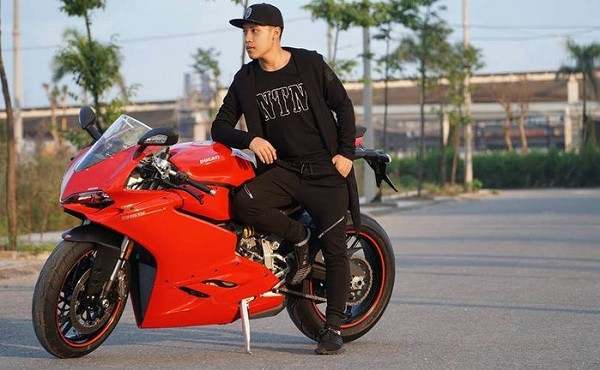 Không ít lần Nguyễn Thành Nam bị cộng đồng mạng chỉ trích gay gắt, tạo nên làn sóng tẩy chay NTN Vlogs. Thậm chí anh từng bị Youtube xử lý khi tắt chức năng kiếm tiền, quảng cáo trong thời gian dài.