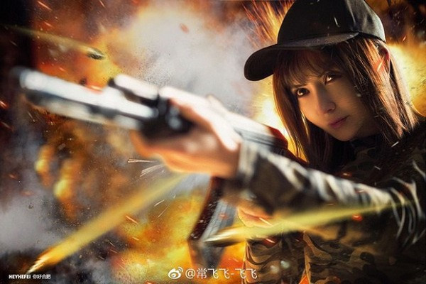 Một nữ game thủ khác cùng bộ ảnh cho thấy tính khắc nghiệt cùng tình đồng đội đáng quý trong những trận đấu.