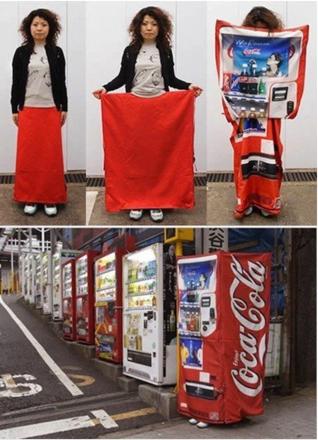 Bộ quần áo giúp biến hình thành máy bán hàng tự động trong nháy mắt.