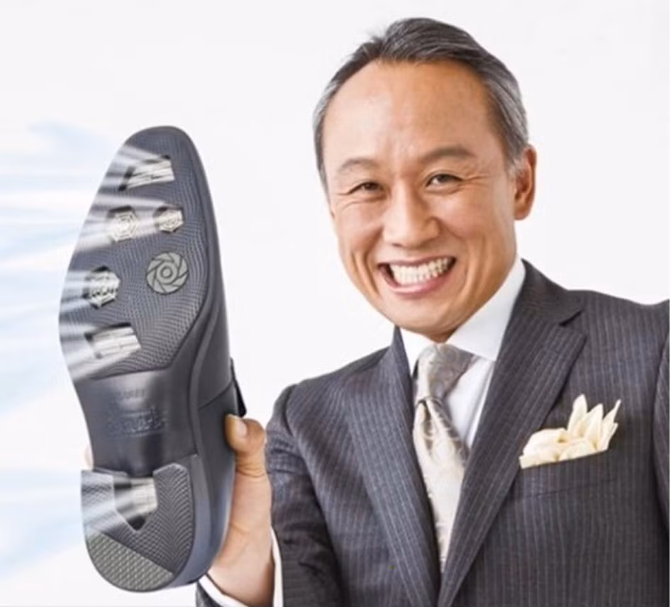 Xua tan nỗi lo bàn chân ra mồ hôi, gây mùi khó chịu với chiếc giày điều hòa có một không hai.