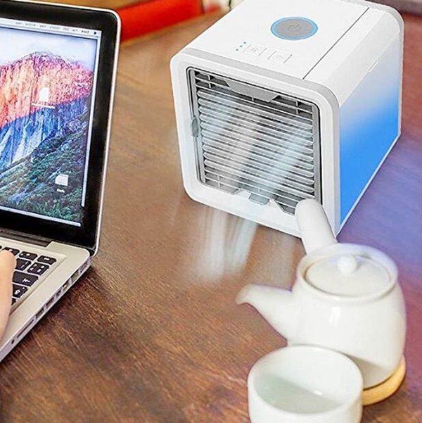 Chiếc điều hòa mini siêu mát theo bạn đến mọi nơi mà chẳng sợ ảnh hưởng đến người khác.