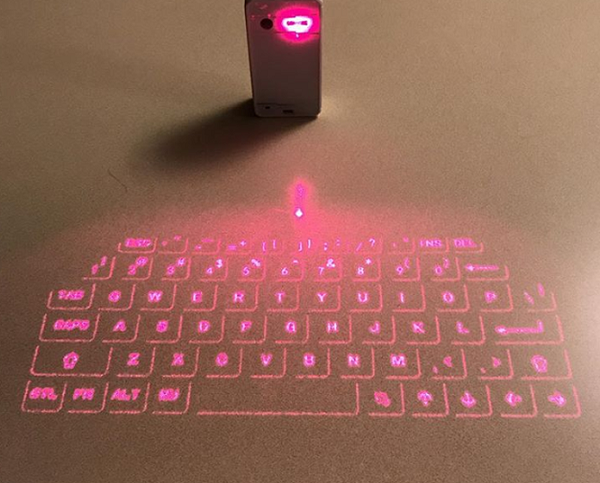 Bàn phím ảo sử dụng công nghệ laser kết hợp bluetooth, người dùng có thể ''bỏ túi'' đem theo và sử dụng ở bất kỳ nơi nào có bề mặt nhẵn - phát minh độc đáo tưởng chừng chỉ có ở tương lai.