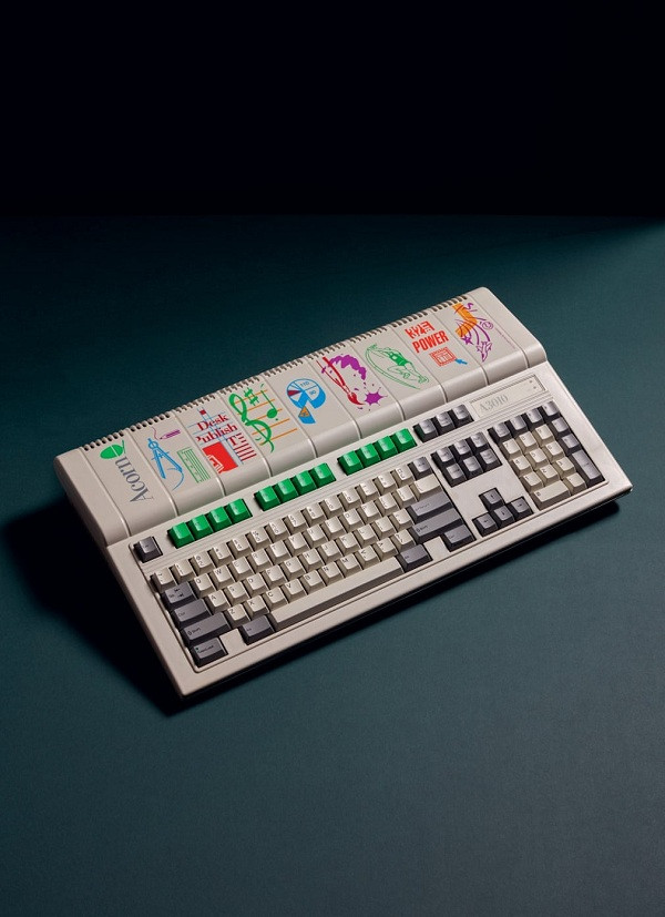 Acorn A3010 được sáng tạo năm 1992 có lẽ là một trong số những thiết kế bàn phím máy tính ''thời kim cổ'' ấn tượng nhất.