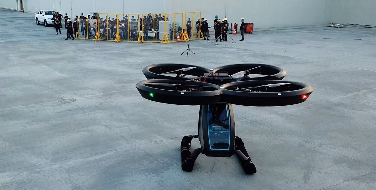 Được kỳ vọng sẽ tạo ra sự thay đổi căn bản trong giao thông hàng không đô thị trong tương lai, Xe bay CEZERİ được thiết kế để đóng vai trò tích cực trong vận chuyển hành khách và hàng hóa.