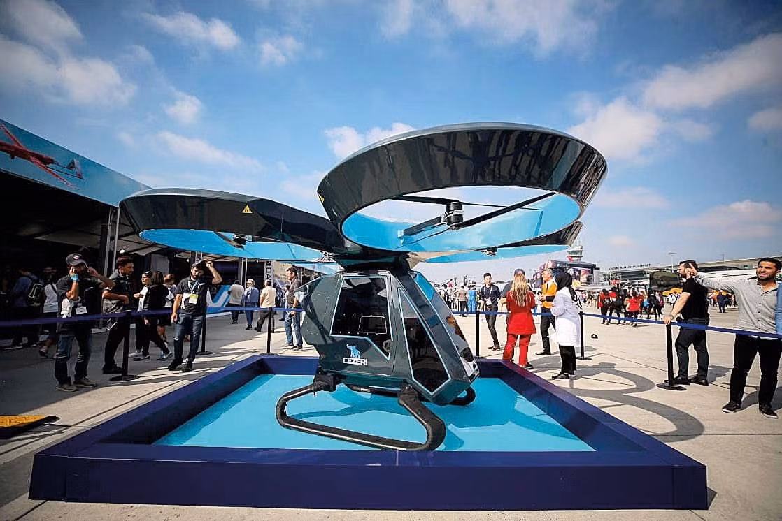 Mặc dù không có thông tin chi tiết nào liên quan đến các kế hoạch của Baykar Makina cho mẫu xe bay Cezeri, nhưng Ahval News tin rằng hãng đang có kế hoạch đưa mẫu xe này vào sản xuất sau khi những thử nghiệm thực tế đã hoàn tất.