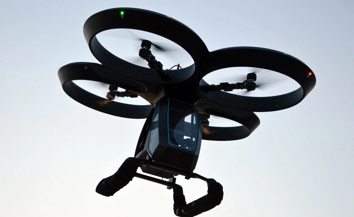 Xe bay Jezeri lần đầu tiên được giới thiệu với công chúng tại Lễ hội Hàng không, Không gian và Công nghệ TEKNOFEST được tổ chức tại Sân bay Atatürk vào ngày 22/9/2019 dưới dạng mô hình thử nghiệm.