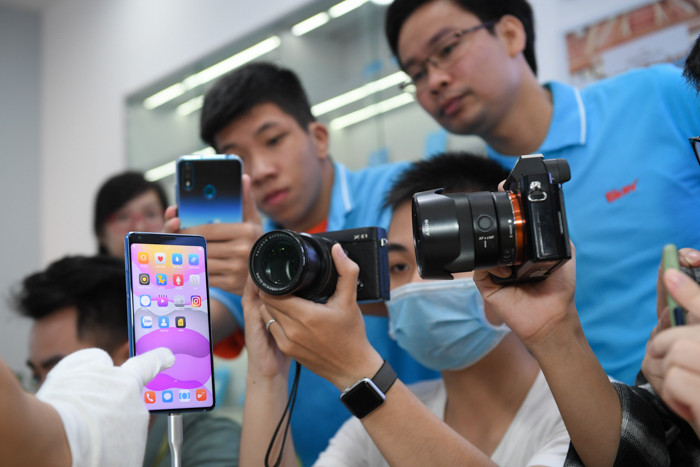 Bphone B86 chính thức ra mắt tối 10/5 sau nhiều tháng trì hoãn.