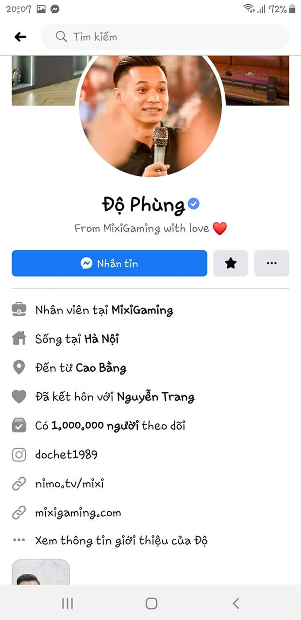 Mới đây nhất, Độ Mixi đã có 1 triệu lượt theo dõi trang Facebook cá nhân. Đây là con số mà thậm chí nhiều người nổi tiếng trong showbiz cũng phải mơ ước.
