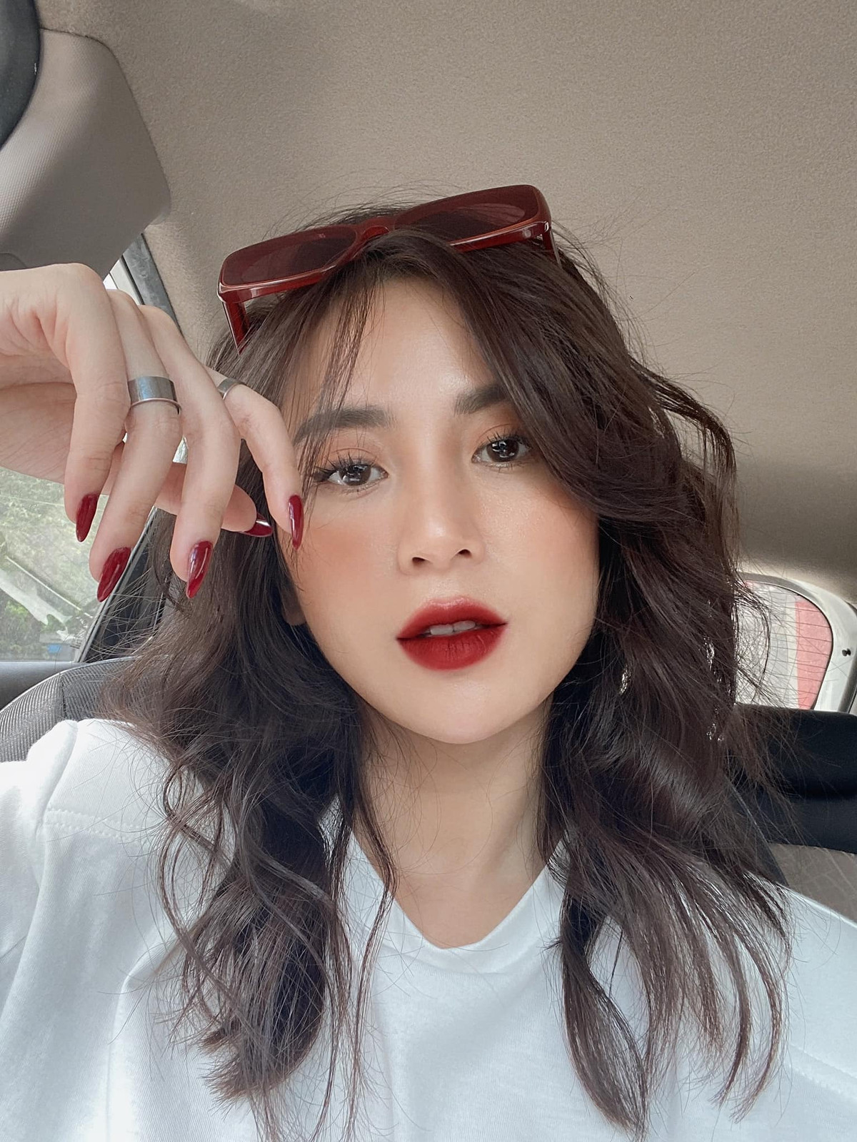 Thậm chí nhiều người nhận xét Ngọc Anh ngày càng trở nên mặn mà, quyến rũ và hấp dẫn hơn trước.