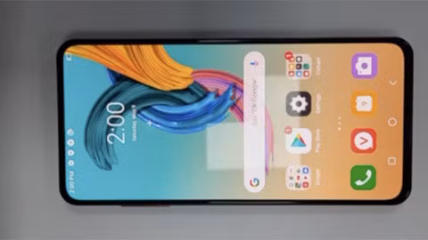 Với việc, một số thương hiệu lớn khác cũng đang nghiên cứu nhưng chưa hề có sản phẩm camera ẩn dưới màn hình thương mại thì Vsmart sẽ là hãng đặt nền móng đầu tiên.