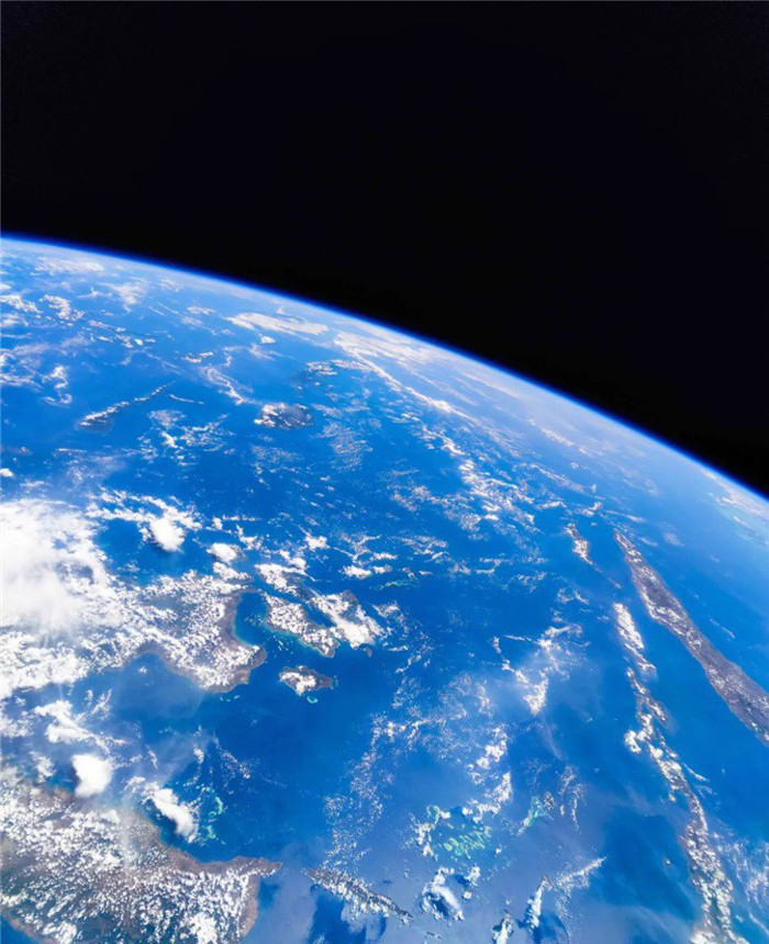 Ngoài kế hoạch chụp ảnh mặt cong của Trái đất, cho thấy hệ thống camera tuyệt vời 100 megapixel, dự án cũng điều khiển quỹ đạo bay của vệ tinh, xoay camera đối mặt với trái đất và chụp ảnh Sahara, sông Nile, núi tuyết ở phía nam Tây Tạng và Bali ở Ấn Độ Dương. Những cảnh quan tuyệt đẹp trên Trái đất được nhìn từ một góc nhìn độc đáo khác hoàn toàn.