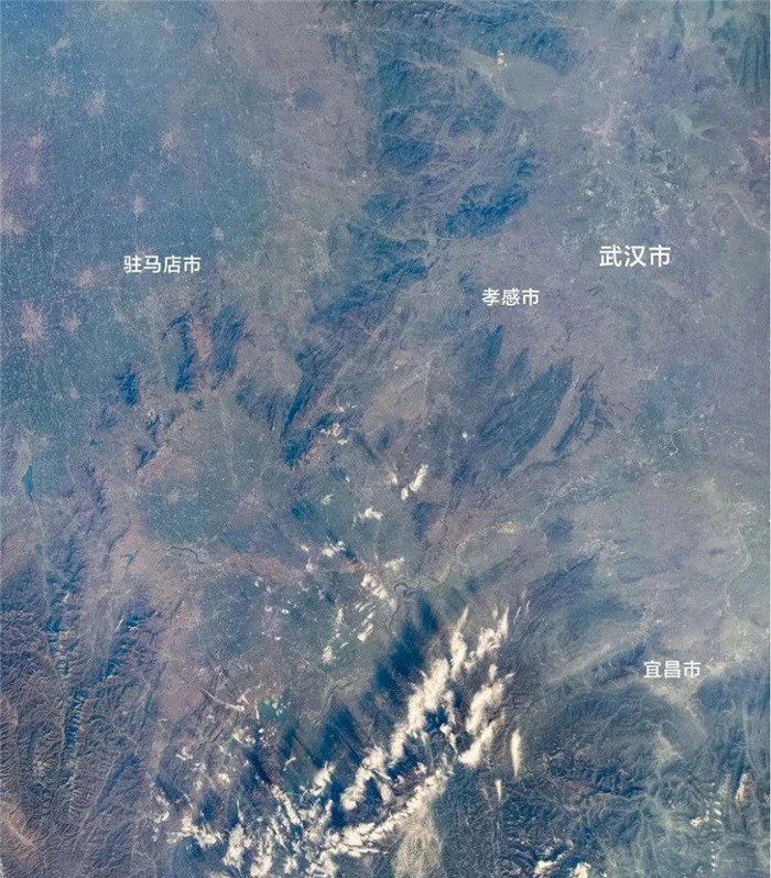 Để đưa được hệ thống camera 100megapixel lên không gian cần phải nghiên cứu phát triển hệ thống chịu trọng tải tốt. Làm thế nào để phát triển thiết bị trọng tải có thể đáp ứng được vai trò của hệ thống camera "100 megapixel" trong một thời gian ngắn là thách thức lớn nhất đối với các kỹ sư của cả hai bên.