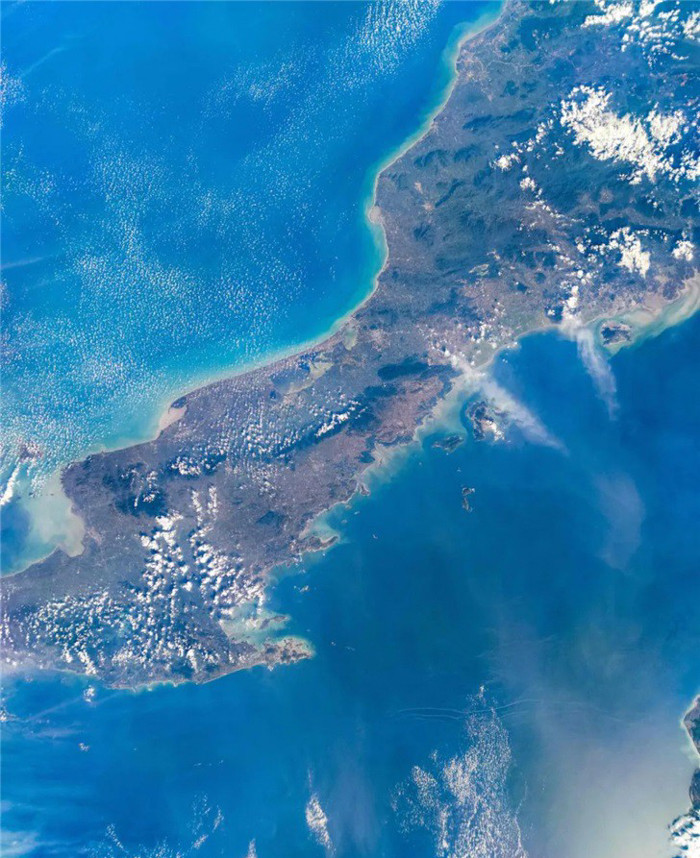 Hiện tại, vệ tinh được trang bị hệ thống chụp ảnh Mi 10 "100 megapixel" vẫn tiếp tục bay trên quỹ đạo, có lẽ chúng ta thực sự có thể làm được nhiều việc và thú vị hơn.