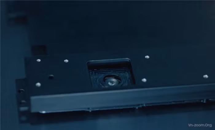 Xiaomi đã chọn những thành phần ưu tú nhất của từng bộ phận bao gồm , các bộ phận phần cứng, phần mềm, máy ảnh, thử nghiệm, hệ thống , cấu trúc của từng bộ phận điện thoại và tạm thời thành lập một nhóm dự án đưa điện thoại lên vũ trụ.