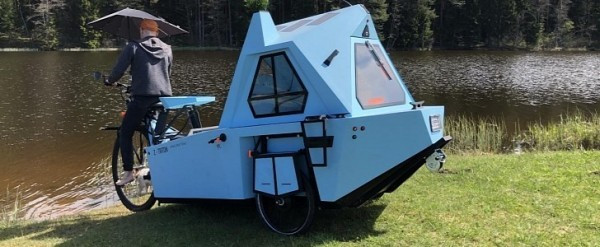 Z-Triton được trang bị hai mô-tơ điện 250W để hỗ trợ việc di chuyển dưới nước và một mô-tơ điện bên ngoài hỗ trợ di chuyển trên cạn.