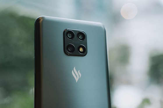 Các kết quả thử nghiệm cũng cho thấy tốc độ của Vsmart Aris 5G cao gấp 8 lần tốc độ 4G, điều này không chỉ mang lại giá trị trải nghiệm cá nhân tốt hơn cho người dùng mà còn mang lại những tiện ích to lớn trong phát triển công nghệ cũng như đối với phát triển kinh tế xã hội.