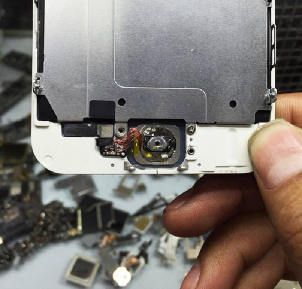 Điều này đồng nghĩa với việc khi iPhone bị mất vân tay bạn không thể khắc phục được. Và nếu khắc phục tạm thời bằng cách thay nút Home khác thì sẽ không thể sử dụng được Touch ID.