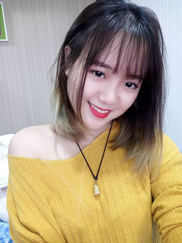 Linh Zuto (tên thật Hoàng Mai Linh) là nữ streamer người Tày nổi tiếng đất Bắc với vẻ ngoài xinh xắn và gợi cảm. Xuất thân từ game thủ LMHT, Linh Zuto được yêu thích bởi những màn stream vui vẻ, hài hước.