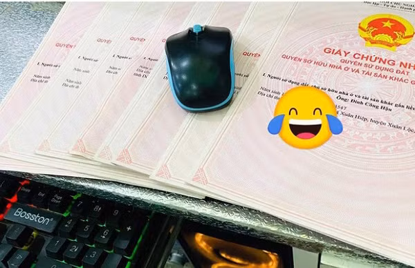 Game thủ này chẳng có gì ngoài...nhà và đất.