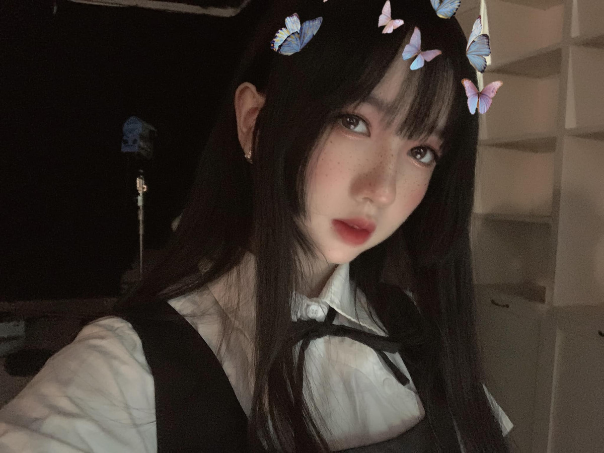 Thảo Linh luôn cố gắng cân bằng giữa việc học và livestream hàng ngày. Bởi theo cô, việc học vẫn luôn cần được đặt lên hàng đầu.