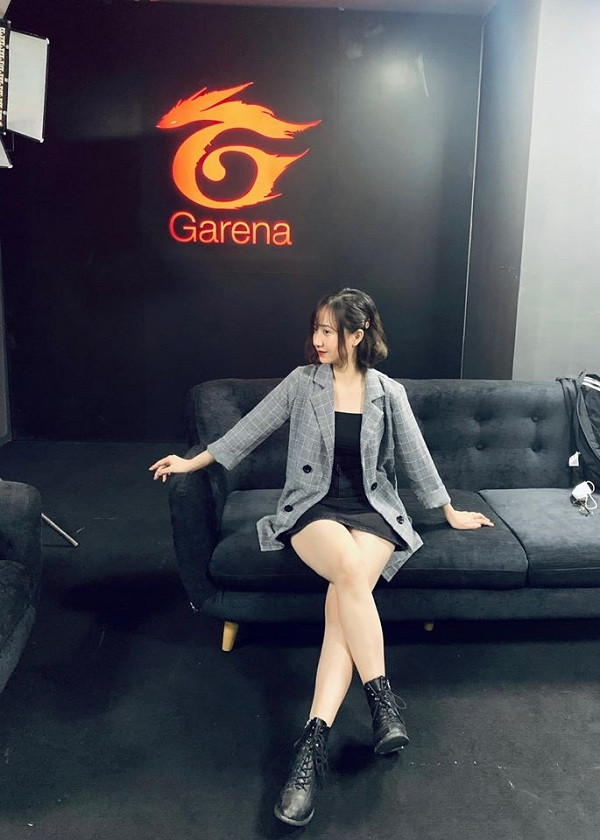 Sau khi chuyển sang thi đấu Liên Quân, nữ streamer ghi dấu ấn với nhiều thành tích từ cá nhân đến đội nhóm.