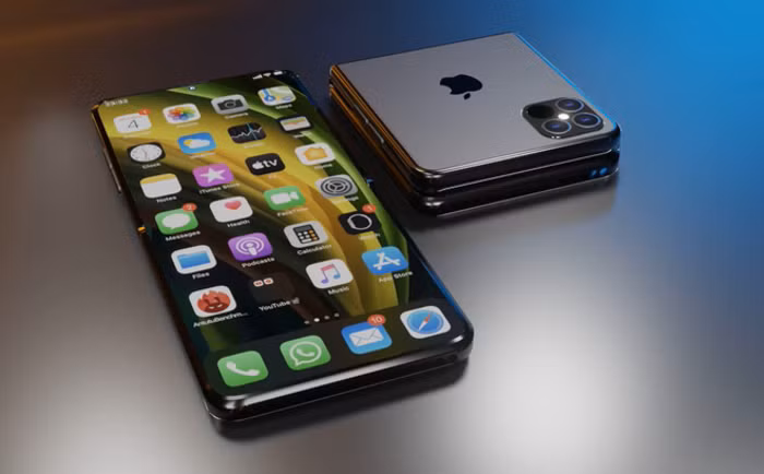 Kênh YouTube iOS beta news vừa đăng tải bản dựng mẫu iPhone Flip. Đoạn video ngắn cho thấy chiếc iPhone này có cơ chế gập vỏ sò giống như Galaxy Z Flip.