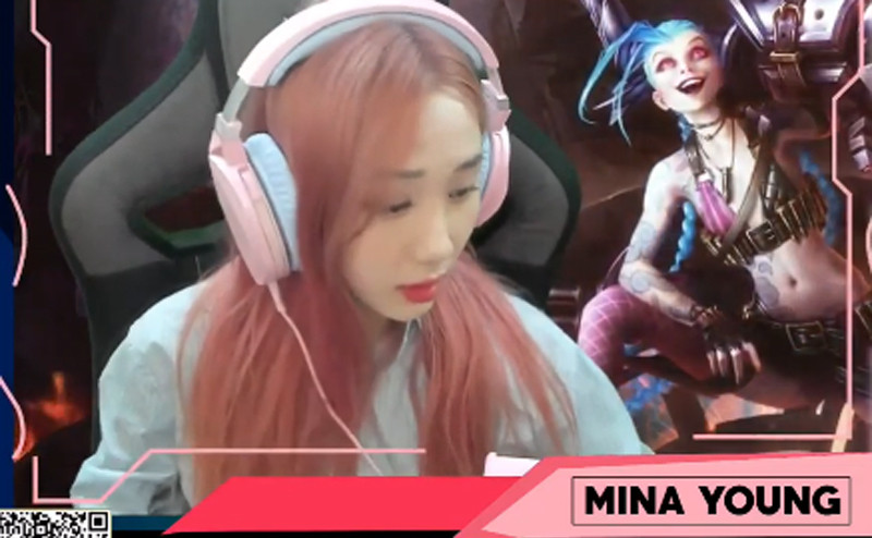 Mất tích khá lâu trên sóng livestream nên khi quay trở lại, nữ streamer này đã tiếp tục khiến người hâm mộ "thổn thức" bởi nhan sắc xinh đẹp, đáng yêu của cô. Ảnh: Chụp màn hình