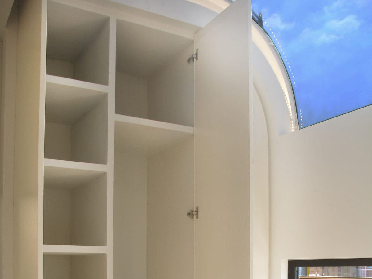 Khám phá căn nhà thông minh có thiết kế như tàu vũ trụ giá 1,2 tỷ đồng - Hình 6 Kham pha can nha thong minh co thiet ke nhu tau vu tru gia 1,2 ty dong-Hinh-6