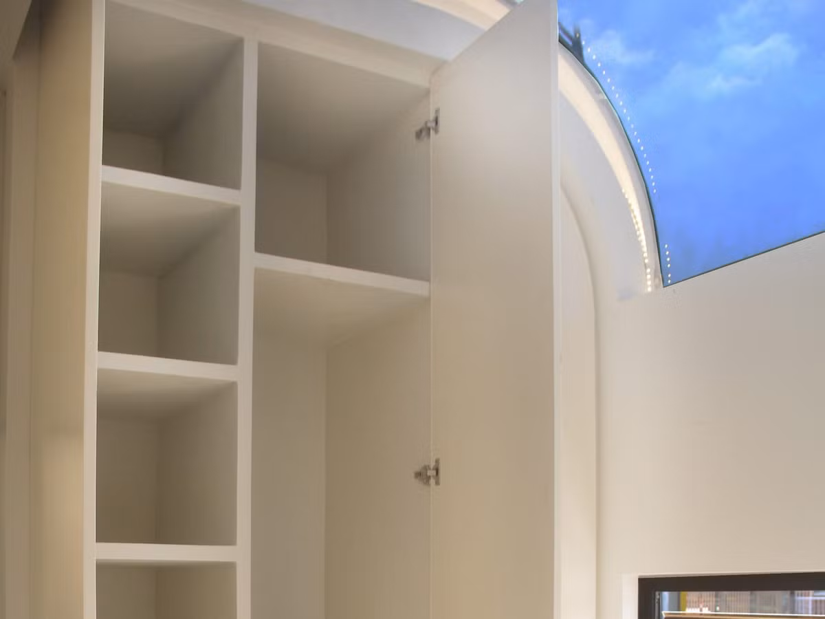 Kham pha can nha thong minh co thiet ke nhu tau vu tru gia 1,2 ty dong-Hinh-6