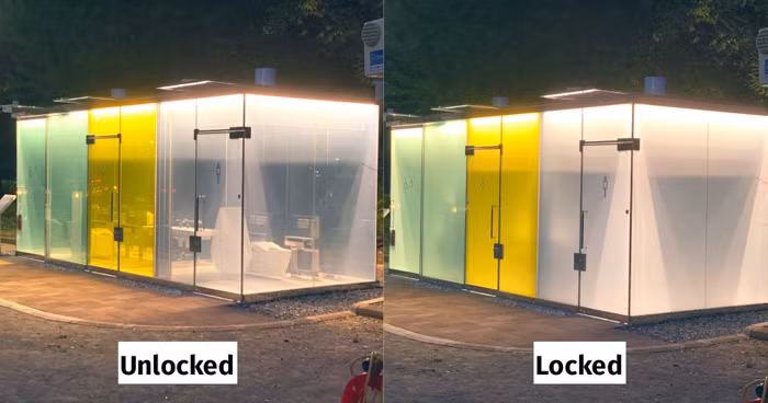 Theo truyền thông Nhật Bản cho biết, sau một thời gian hoạt động, một số sự cố bất ngờ đã xảy ra với nhà vệ sinh trong suốt này. Cụ thể, trong lúc một người phụ nữ bị bệnh đang dùng và không cử động được trong nhà vệ sinh, chiếc kính cảm biến bỗng trở nên trong suốt và người bên ngoài đã nhìn thấy toàn bộ.