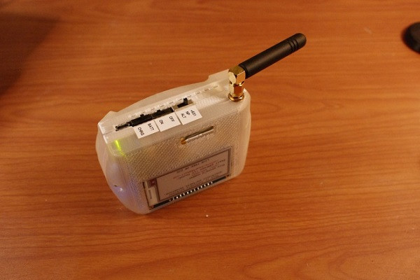 "Tôi muốn nó trở thành thiết bị liên lạc chính của bản thân. Nó vừa vặn để bỏ trong túi xách. Nó giúp tôi liên lạc nhanh hơn đến những người quan trọng và có thời lượng pin kéo dài gần 24h", Haupt chia sẻ.